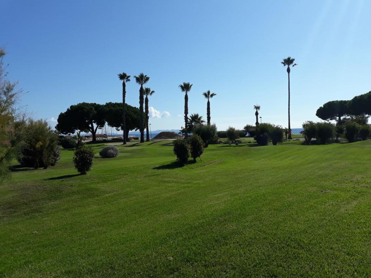 Chez Ulysse Apartment La Londe-les-Maures Bagian luar foto